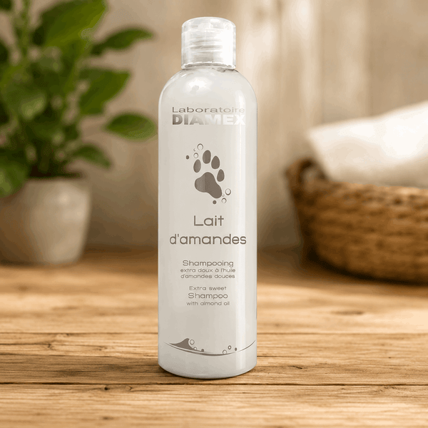 Shampooing au lait d'amandes pour chien 250 ml - Boutique Aux Trois Pattes