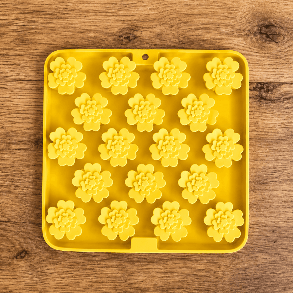 Tapis de fouille en silicone pour chat et chien – 20 x 20 cm - Boutique Aux Trois Pattes