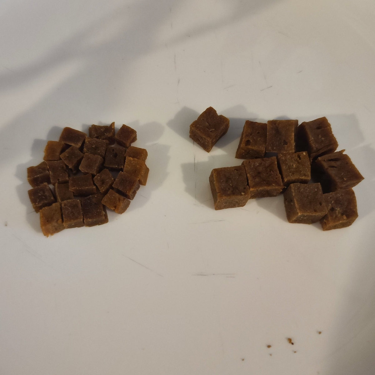 Friandises d’éducation pour chien – Cubes de poulet 300 g - Boutique Aux Trois Pattes