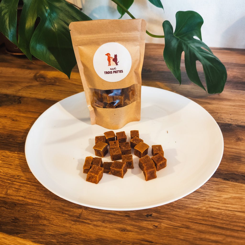 Friandises d’éducation pour chien – Cubes de poulet 300 g - Boutique Aux Trois Pattes