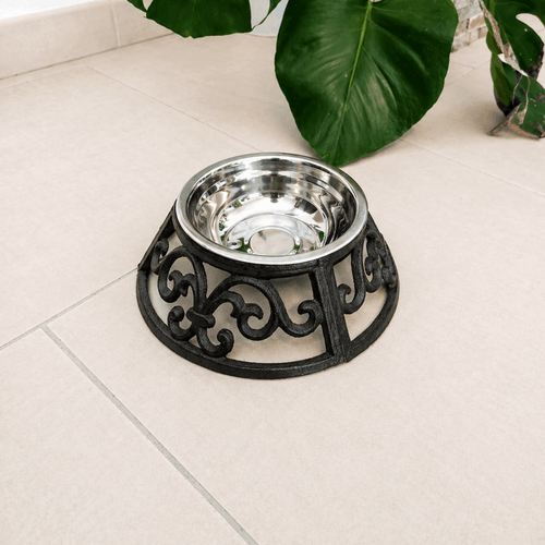 Gamelle chien & chat avec support – Ø 23 x 7 cm – Fer & bol métal – 435 ml - Boutique Aux Trois Pattes
